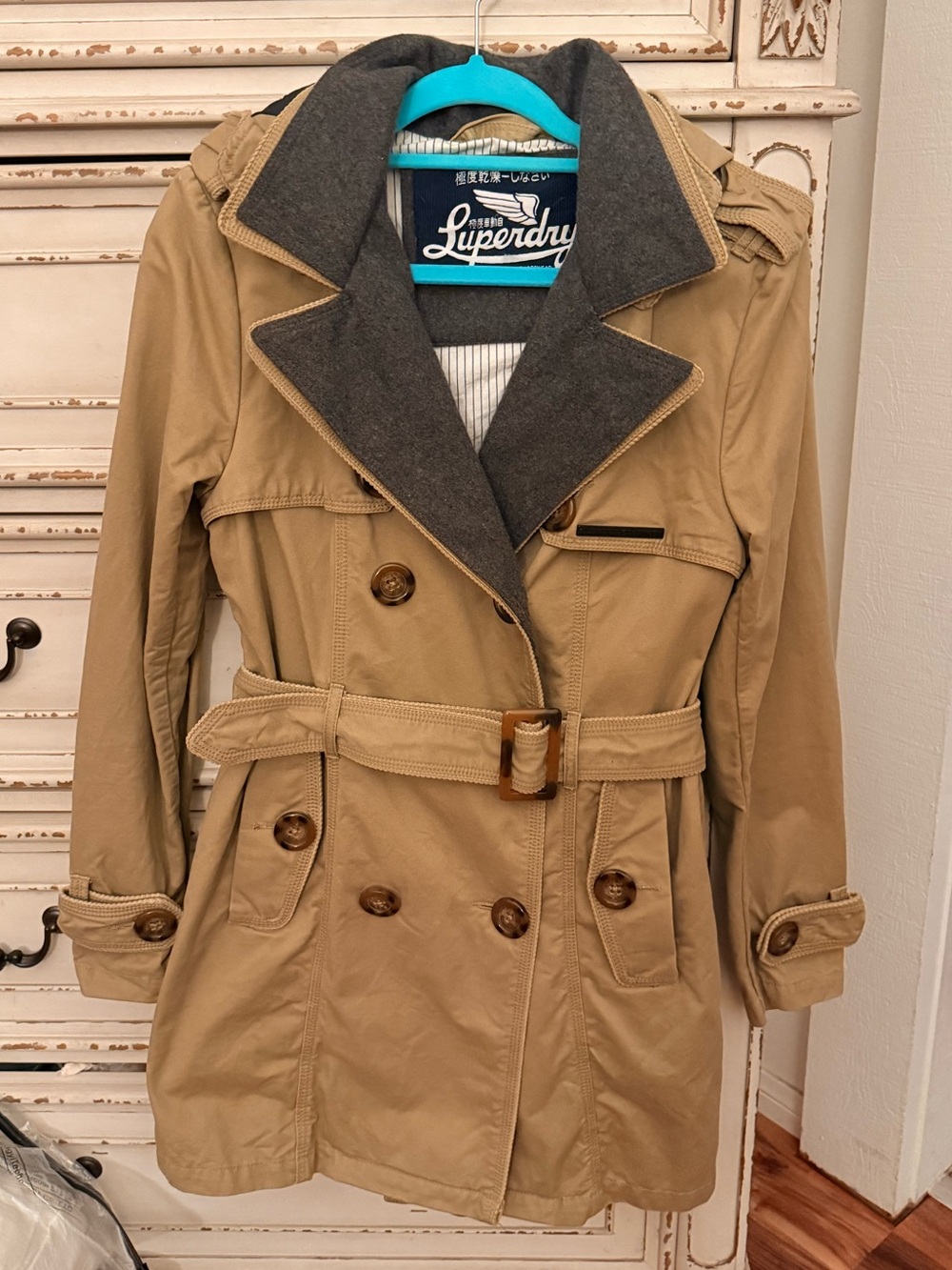 Vintage City Mac Superdry Tan Trench Coat with Dark Gray Liner